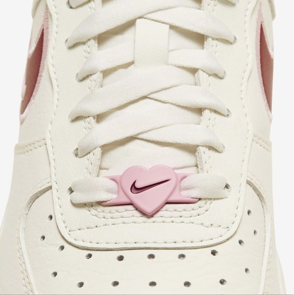 AIR FORCE 1 LOW 'VALENTINE'S DAY 2023'