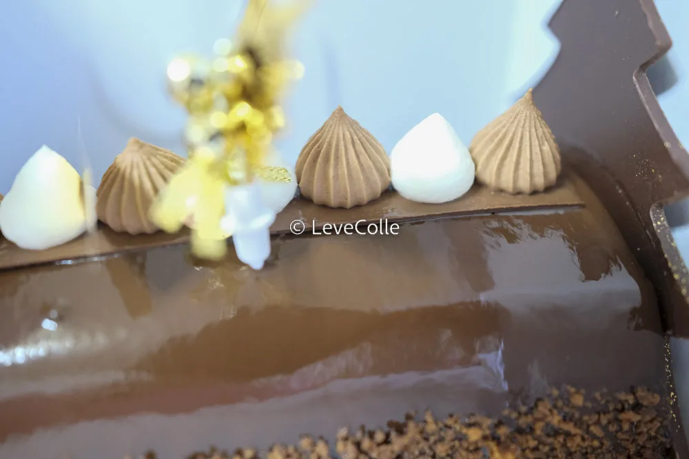 ファウンドリークリスマスケーキ2023