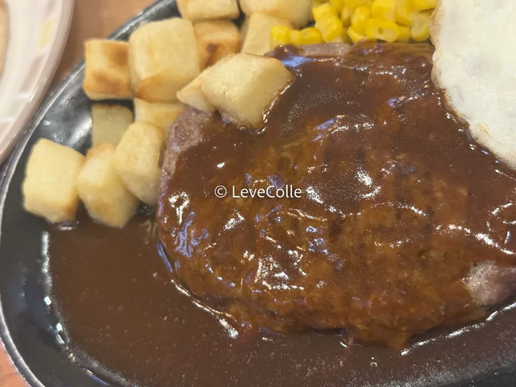 サイゼリアハンバーグステーキ