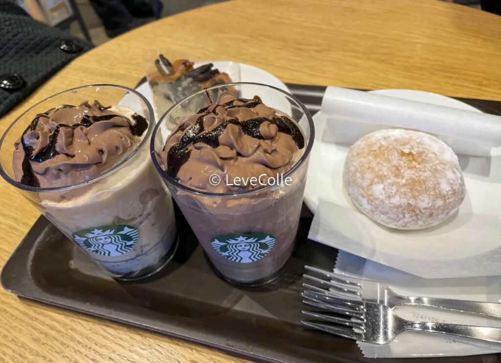 スタバ新作フード