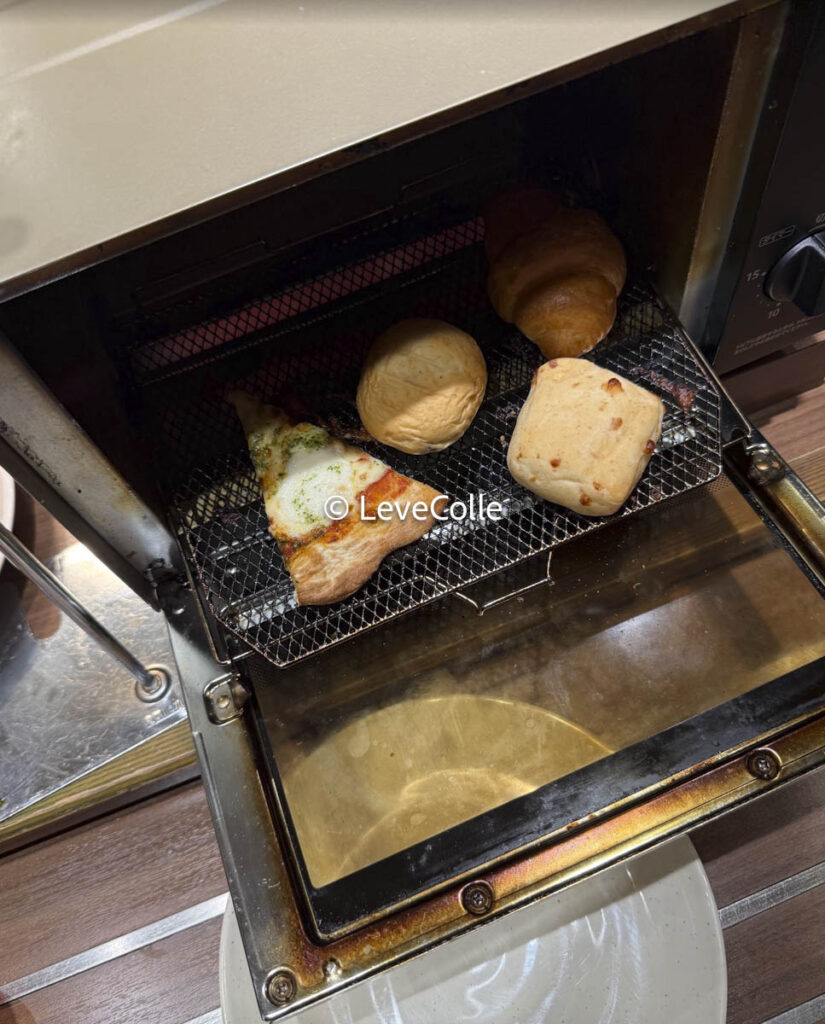 ガスト朝食バイキング目白