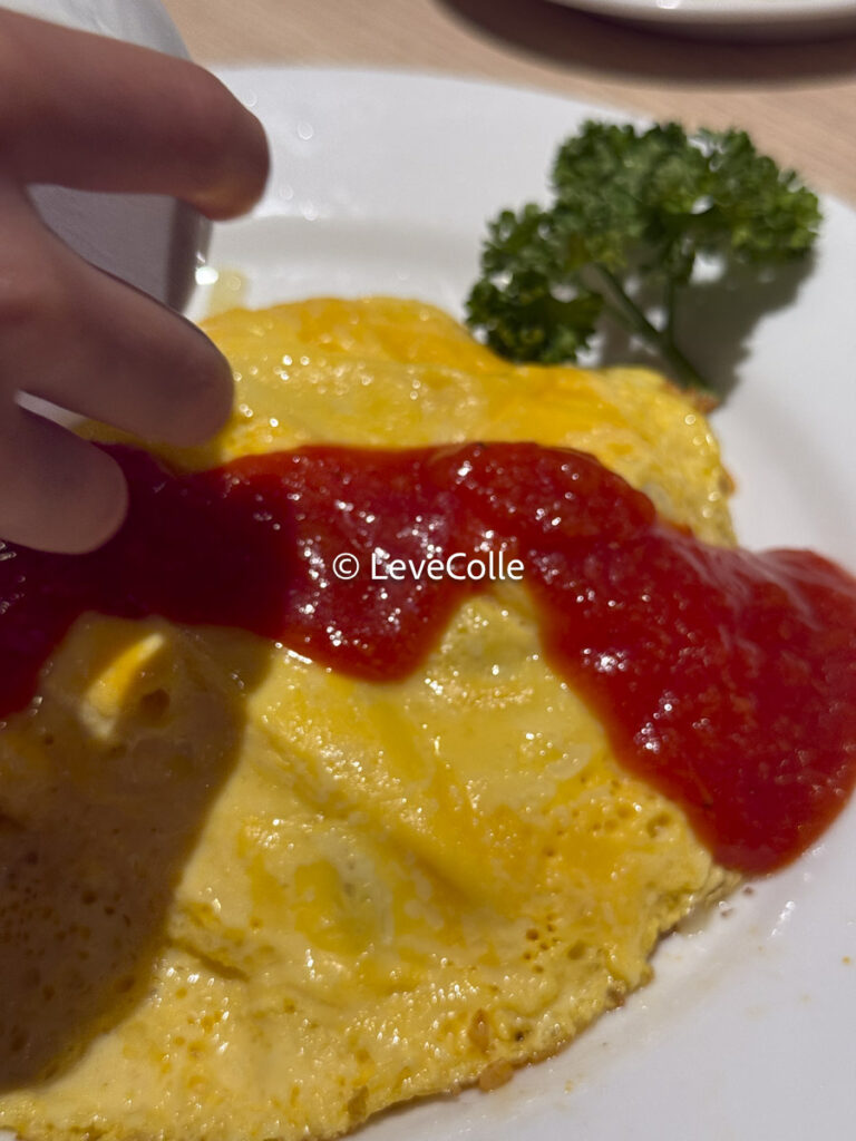 特製ケチャップのオムライス