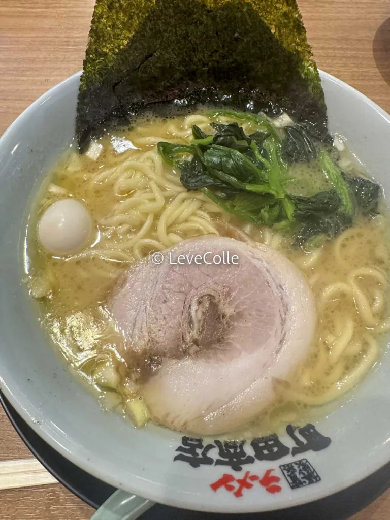 横浜家系ラーメンの町田商店