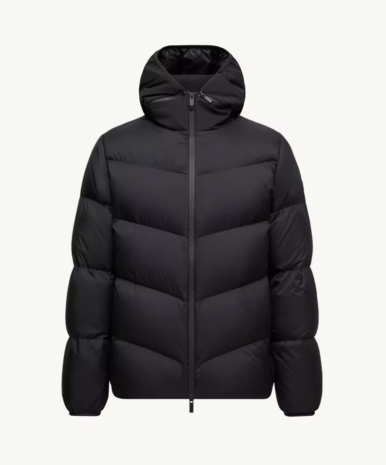 Monclerダウンジャケット